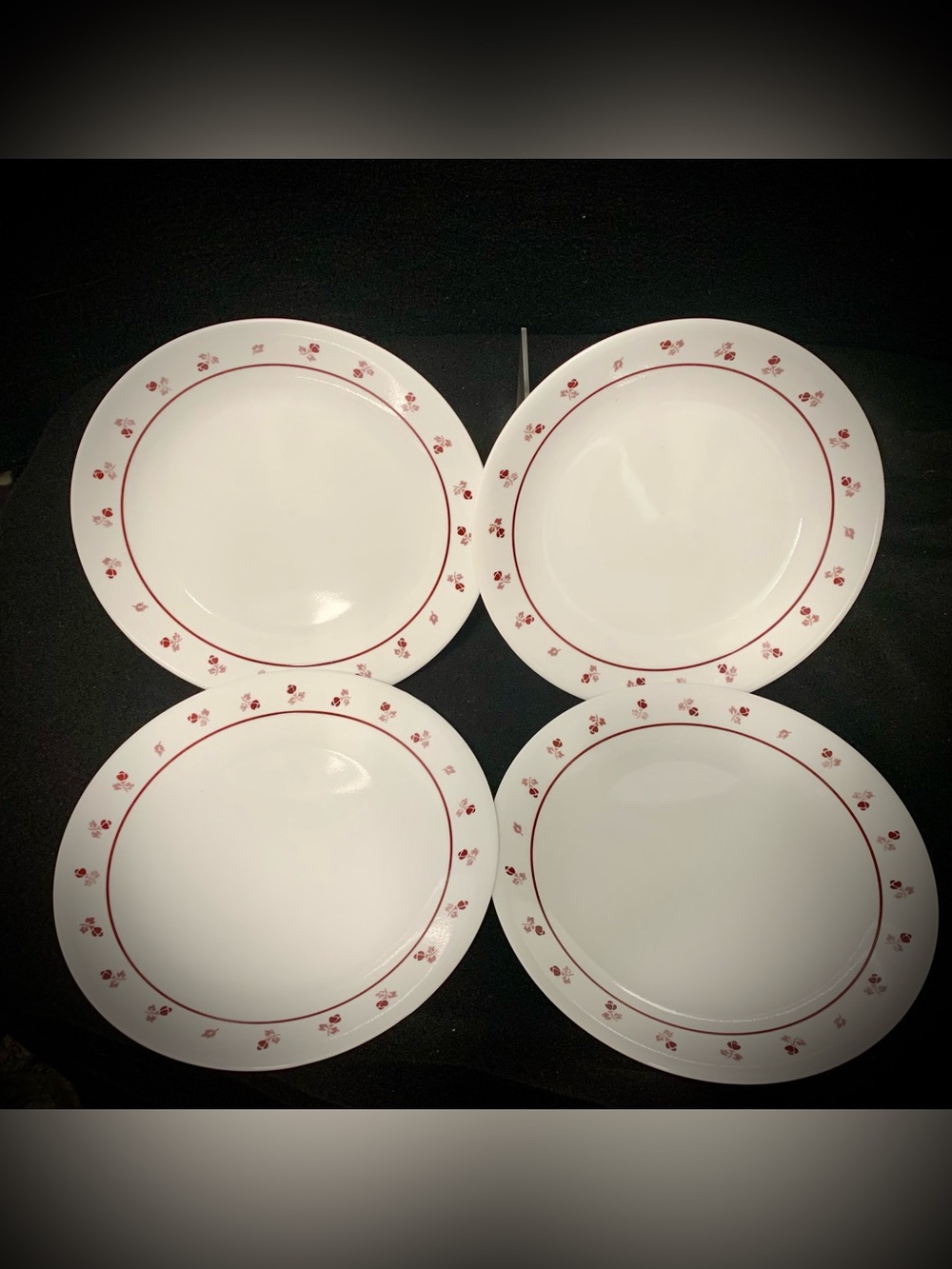 🔍 Corelle Burgundy Salad Plates | Set of (4)